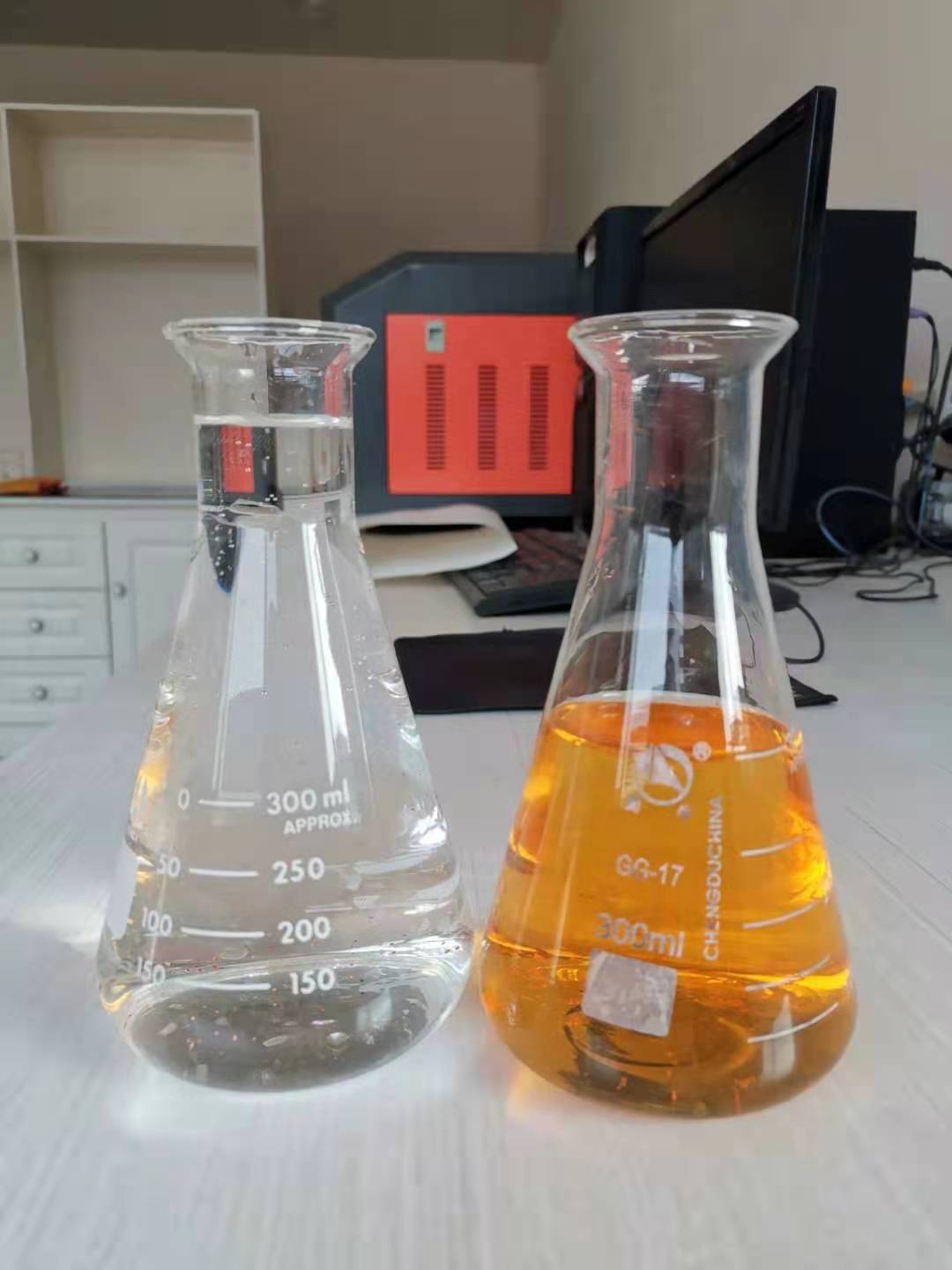 工业盐酸脱色资源化处理装置